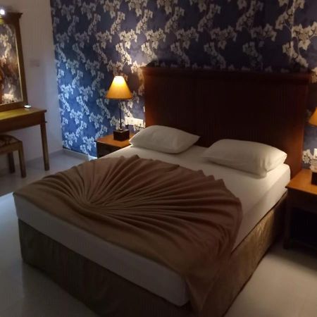 Garden Beach Hotel Kalutara Ngoại thất bức ảnh