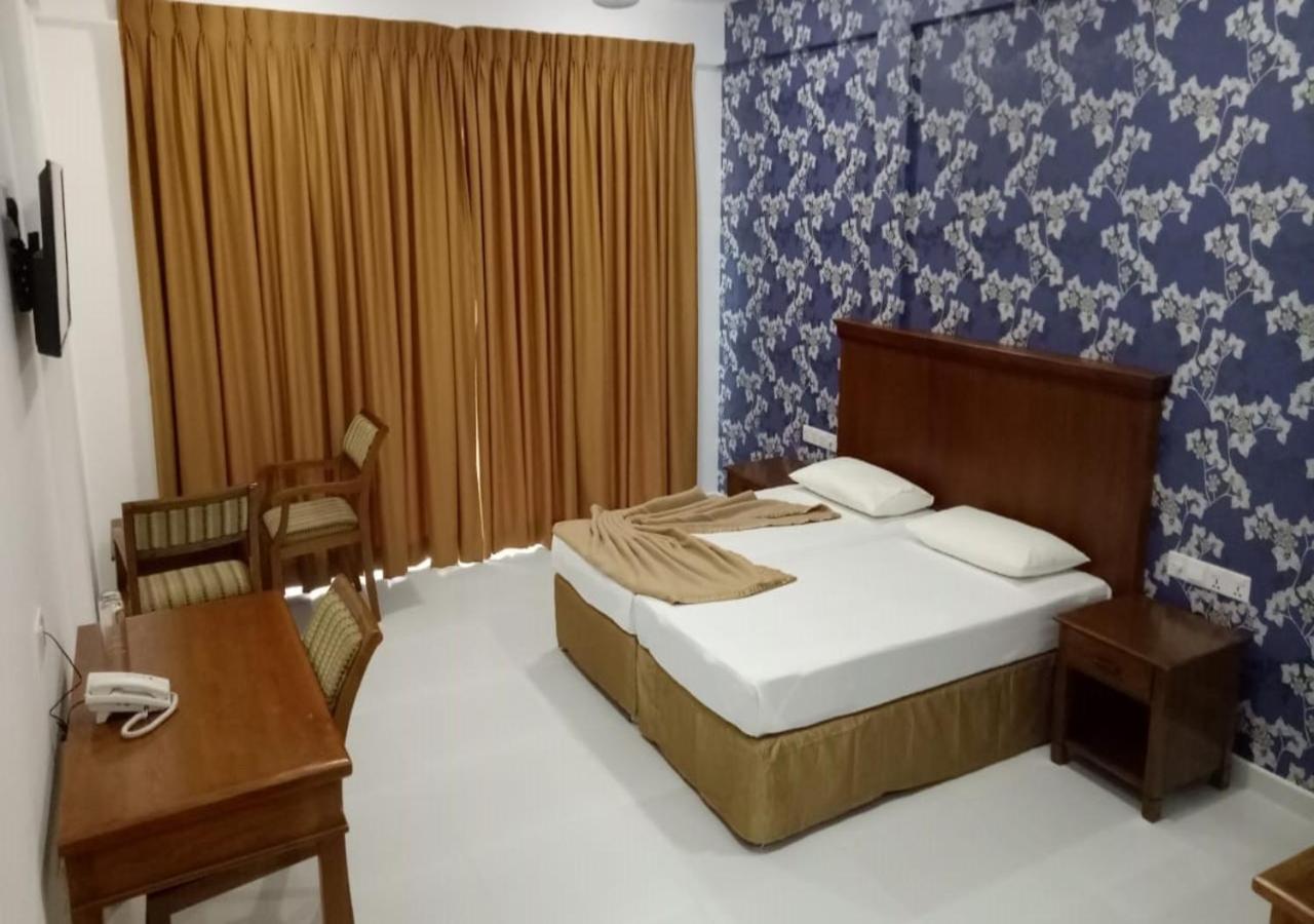 Garden Beach Hotel Kalutara Ngoại thất bức ảnh