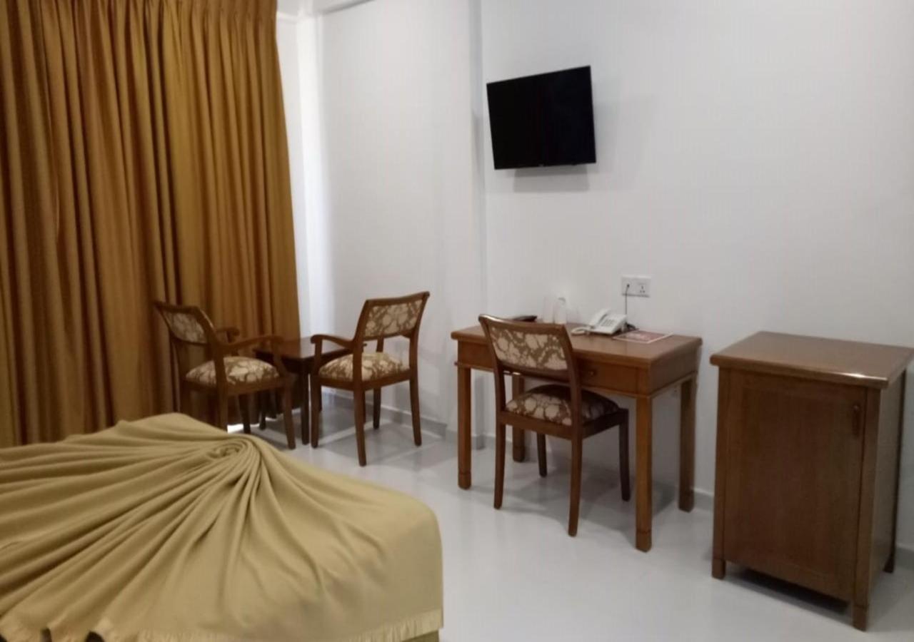 Garden Beach Hotel Kalutara Ngoại thất bức ảnh