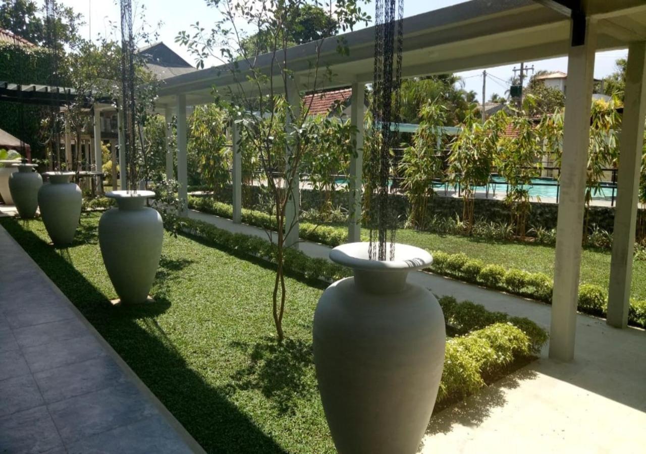 Garden Beach Hotel Kalutara Ngoại thất bức ảnh