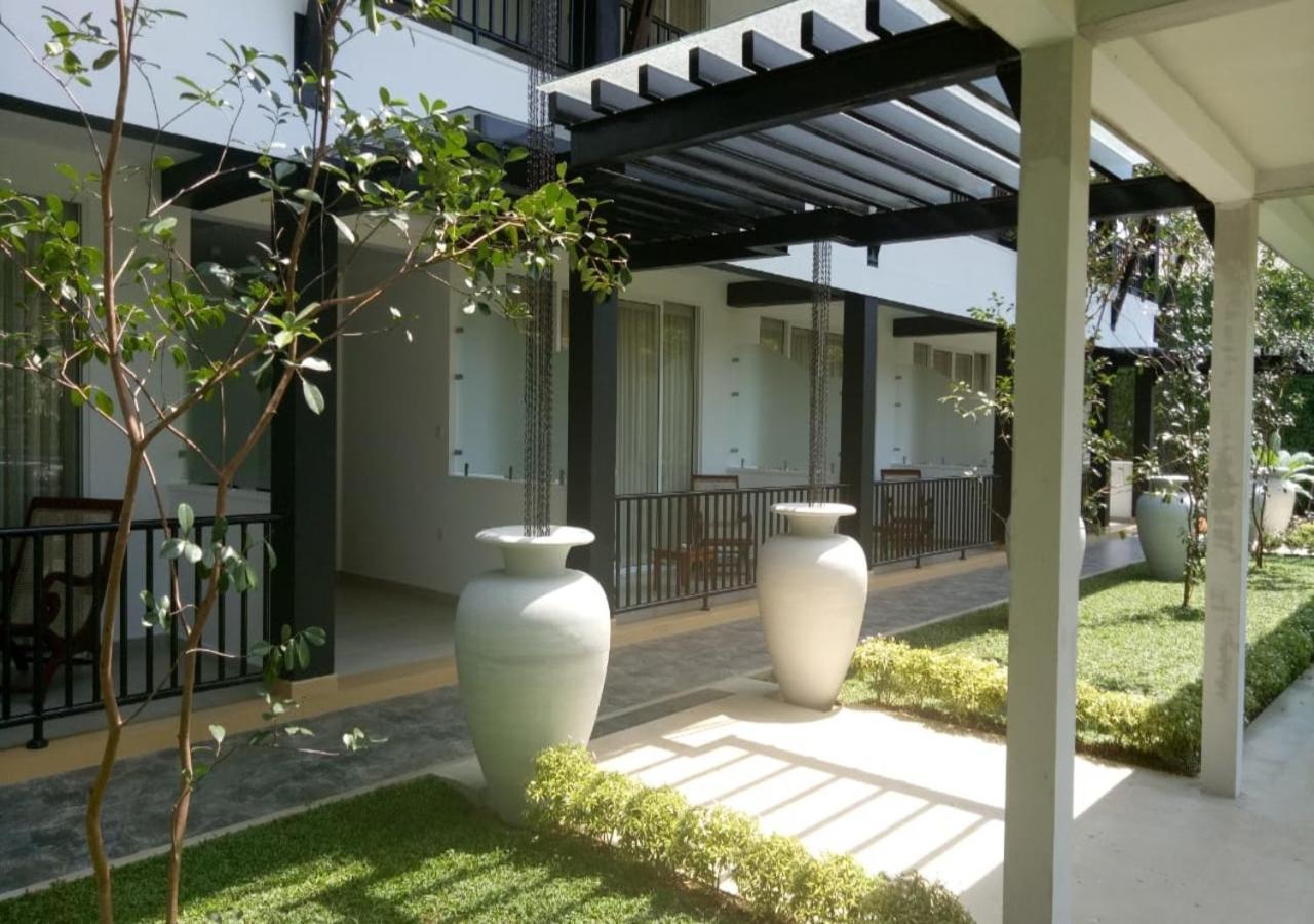 Garden Beach Hotel Kalutara Ngoại thất bức ảnh
