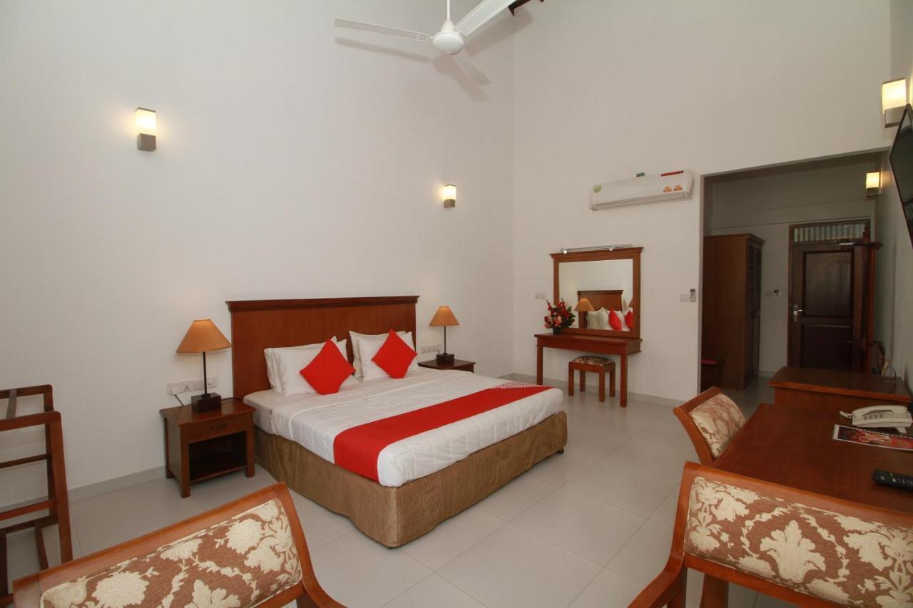 Garden Beach Hotel Kalutara Ngoại thất bức ảnh