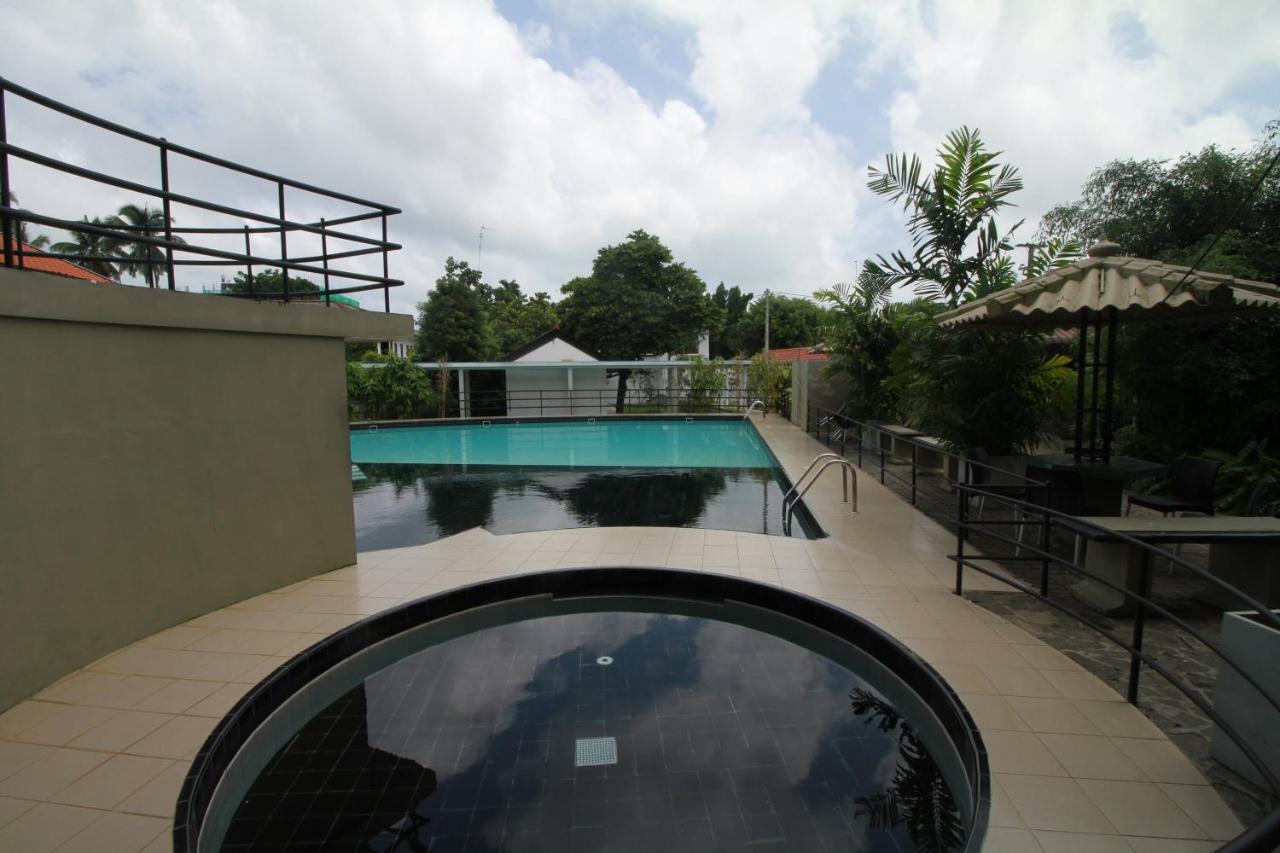 Garden Beach Hotel Kalutara Ngoại thất bức ảnh