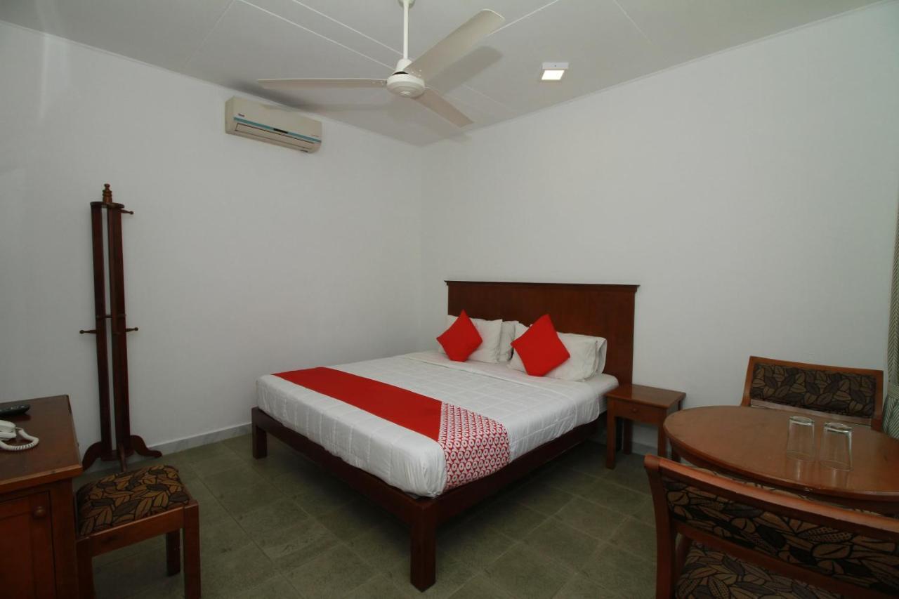 Garden Beach Hotel Kalutara Ngoại thất bức ảnh